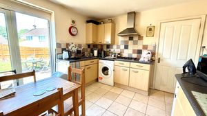 Kitchen- click for photo gallery